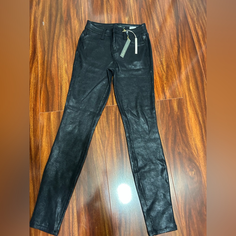 Black Shiny Skinny Jeans new With out Tag